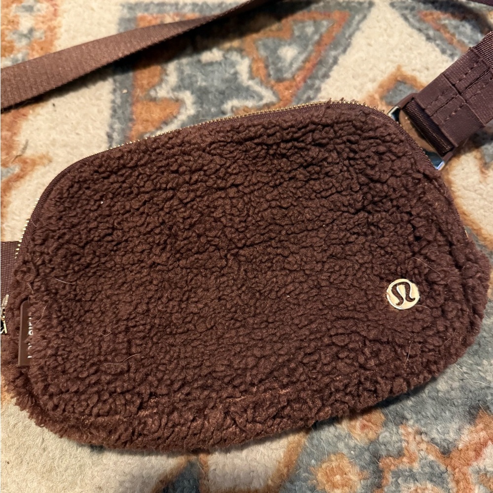 Lululemon Athletica Brown Sherpa Bag